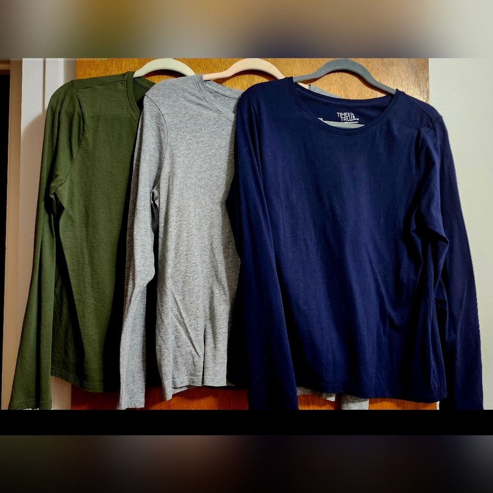 3-Lot Ladies Super-Soft Long-Sleeved Tees